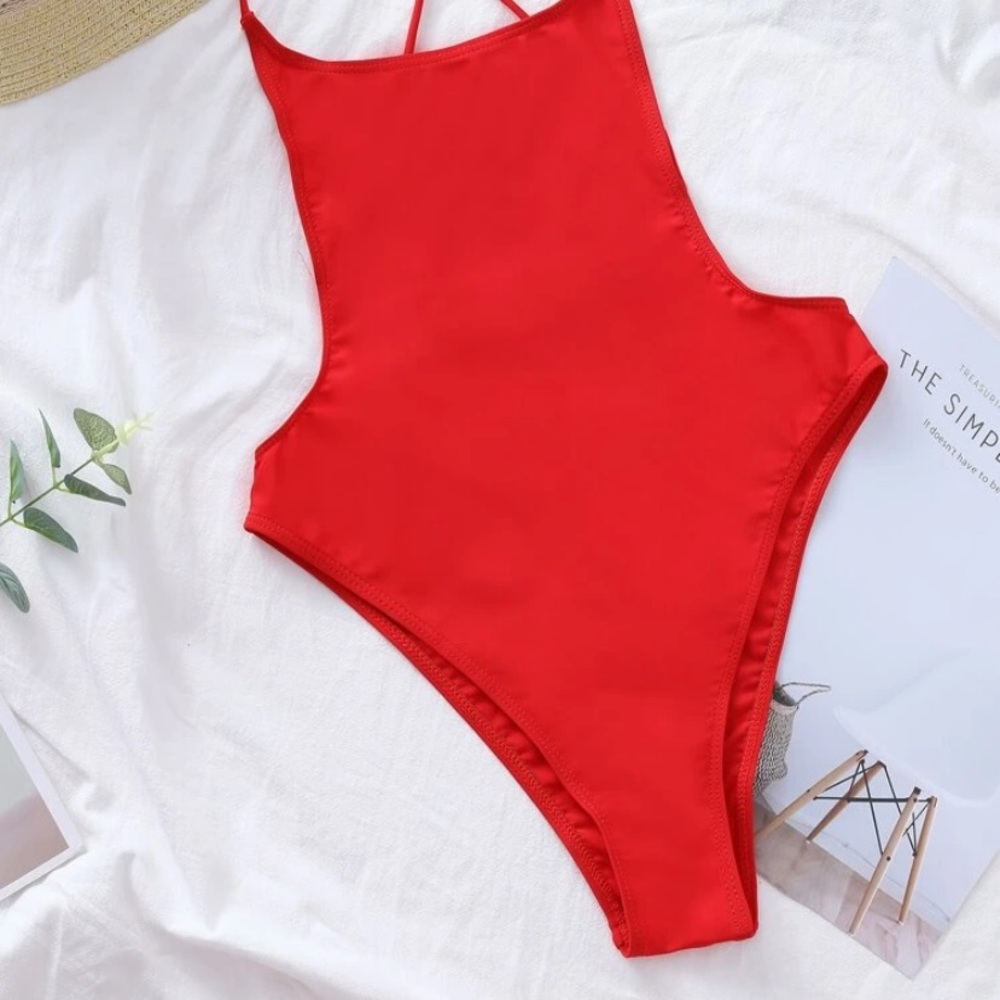 Red one piece ❤️ - Picture 4 of 4